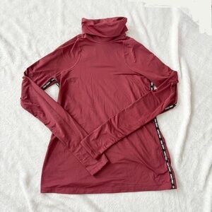 Nike pro women’s turtleneck long sleeve
